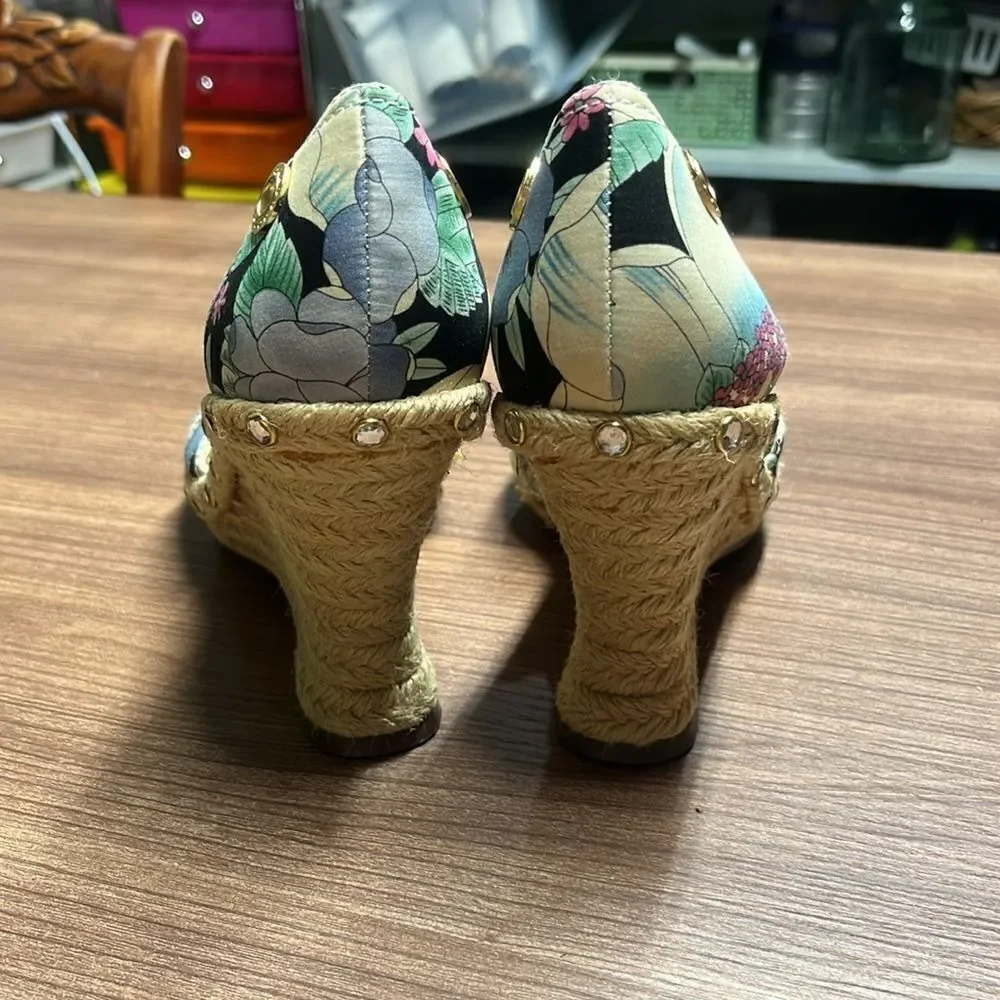 Nina floral wedges